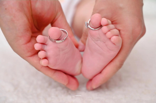 牡丹江怀孕肚子一边高一边低